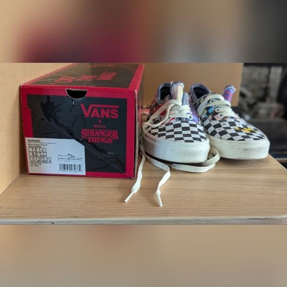Limited Edition Stranger Things Vans, UK size 6.5 - Picture 5 of 5